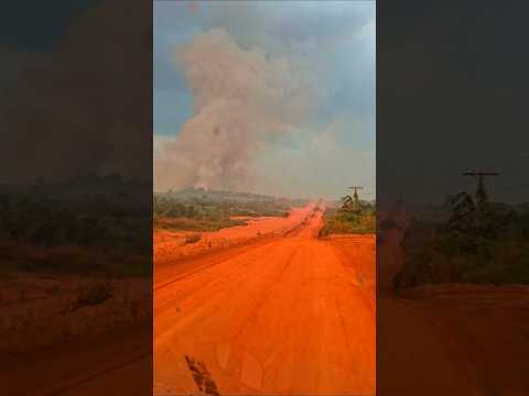 PARTE 6 | RETORNANDO DE PANDO A COCHABAMBA Tierra rojiza de Pando se muestra en su máximo esplendor