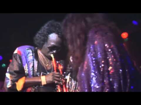 Miles Davis & Chaka Khan: Human Nature (live in Montreux 1989)