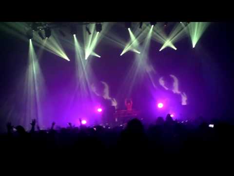 Ferry Corsten @ EPIC NYE 2010 playing Made of Love - San Diego, CA