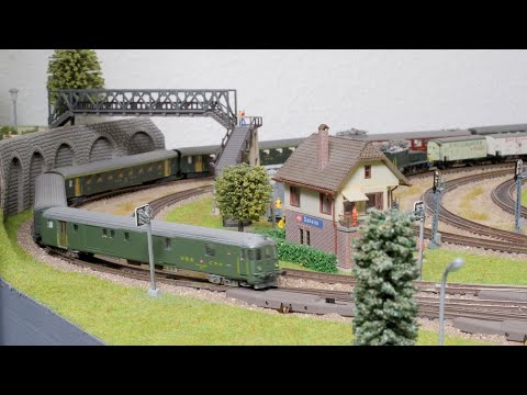 SBB RBe 4/4 Triebwagen - Schwerer Pendelzug auf der Ost-West-Achse Genf-Zürich aus dem Jahr 1966