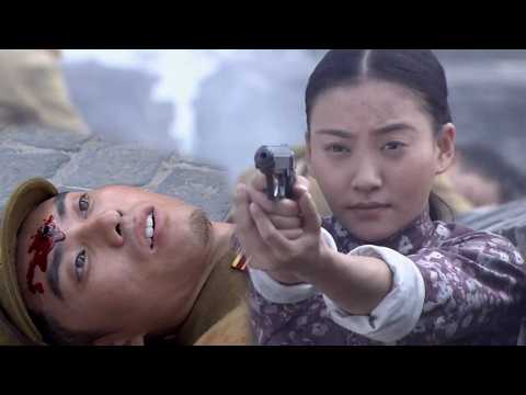 Female agent infiltrates enemy camp, sniper fires, kills enemy commander instantly!