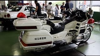 preview picture of video 'HONDA GOLD WING 1800  SideCar JAPAN POLICE BIKE'