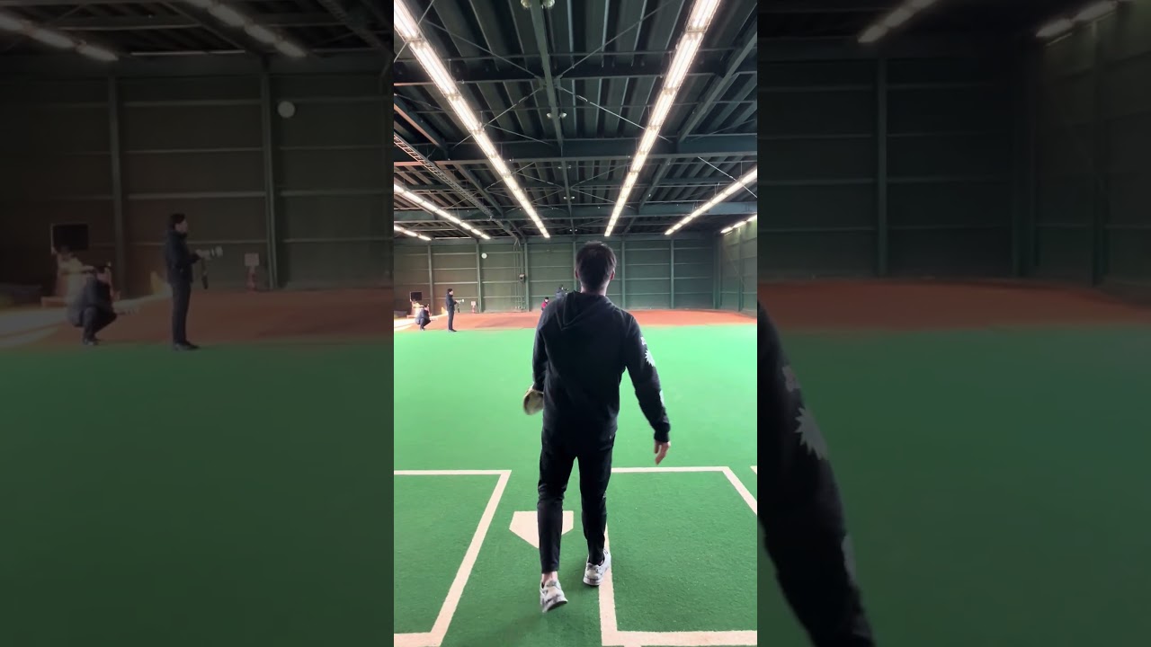 山下舜平大選手のカーブ受けてみた！#山下舜平大 #shorts