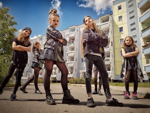 DER BESTE ACTIONFILM DER WELT – im Zelt