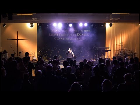 Paul Wilbur - "Lechu Neranena" (King of Glory Conference)