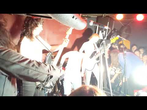 download lagu mp3 mp4 Thee Parkside, download lagu Thee Parkside gratis, unduh video klip Thee Parkside