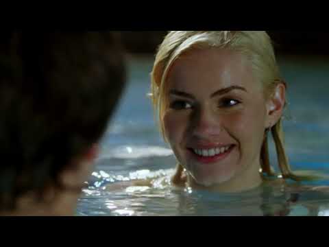 The Girl Next Door 2004 official trailer frame with Danielle and Matthew on the suburban street