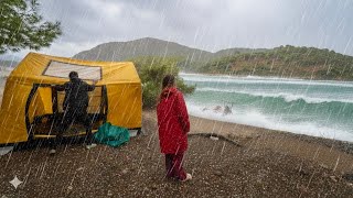 CAMPİNG IN THE MİDDLE OF A STORM