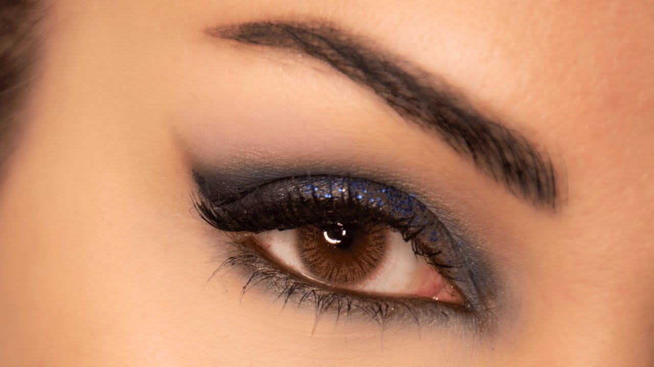 Shine Bright with Metallic Eye Makeup Tips Tricks and Product Recommendations for Glamorous Look#14