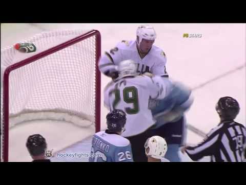 Steve Ott vs Craig Adams Mar 6, 2010 - Dallas feed