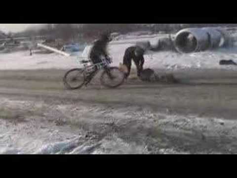 KarvaKäsi -2- The Mauno