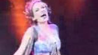 SORAYA  &quot;Cuerpo y Alma&quot; en vivo