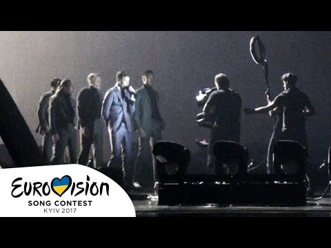SWEDEN - Robin Bengtsson - live performance in the arena (Eurovision 2017)