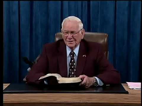 ✞ Acts 22:1 - 23:9; in-depth Bible study