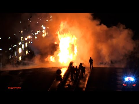 LKW geht in Flammen auf - 14.000 Liter Löschfahrzeug auf A3 bei Königswinter im Einsatz | 07.10.2021