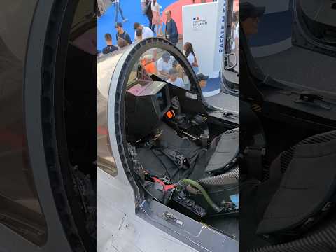 Rafale Marine cockpit up close!