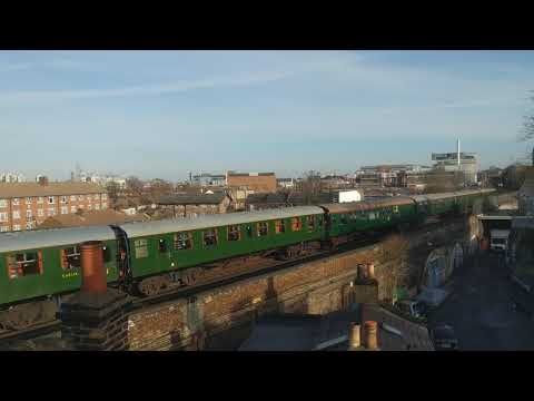 Hastings thumper passes Cambria Junction