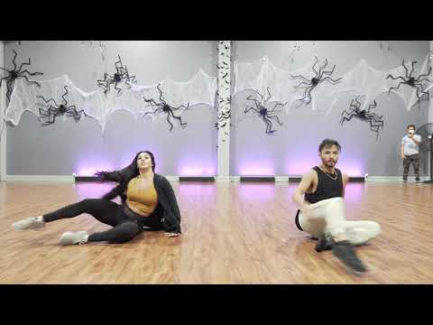 Mike and Brandi | Dividimos Choreo Challenge