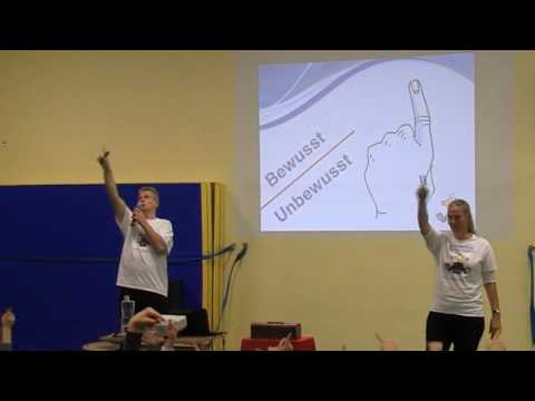 Vortrag "Jonglieren & Gehirn" bei 3. + 4. Klassen (St. Anna-Grundschule)