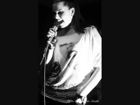 Emina Arapović NOSI ME (album "Cura od akcije" , SixtySix Records, Wien, 2011)