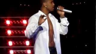 BOMB-trey songz ( live in Toronto )