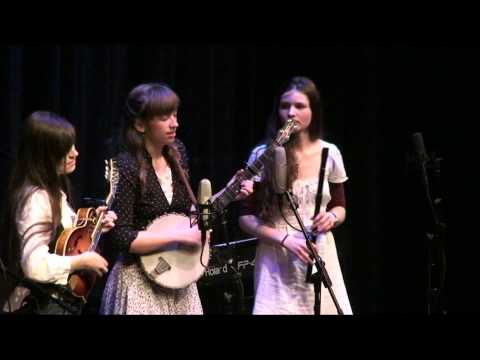 CALLIOPE : Tashina Clarridge, Emily Mann, and Amy performing at The Freight + Salvage