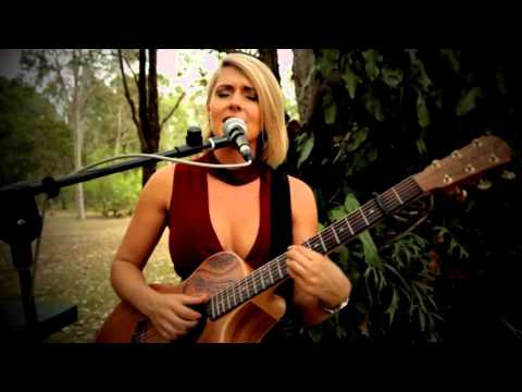 Black and gold (cover) Kylie Jane