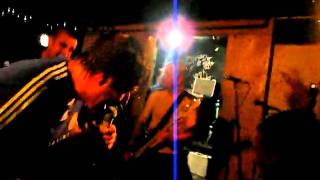 GUTTERMOUTH - LIVE AT SNEEKY DEE&#39;S - CHICKEN BOX