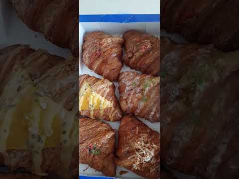 So Delicious croissant with cream #shorts #yummy