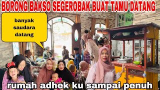 Download lagu HARI RAYA KEDUA BORONG BAKSO SEGROBAK!! BUAT TAMU YANG DATANG ( RUMAHKU PENUH)! mp3