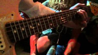 Lipstick Wonder Woman solo- Tyler Bryant &amp; the Shakedown