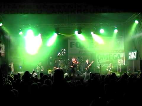 Čechomor - Ej padá, padá (Lanškrounská kopa - Lanškroun 10.9.2011)