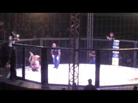 Alessandro yoneda vs Luiz Pelezinho.