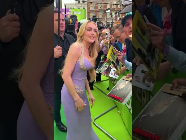 Lindsay Lohan makes an entrance at the UK Premiere