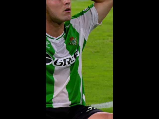 Vídeo relacionado con Pegatina Logotipo Real Betis (Blanco - White) 15x6 cm (Negro - Black)