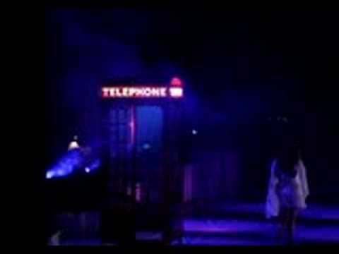 Esena Mono Katy Garbi Live