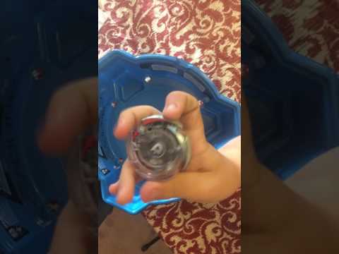 Beyblade Burst Challenge: Spryzen  s2 vs Doomscizor D2