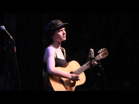 Shasta String Celebration 2013  - Amy Anders plays the guitar and sings an Irish song
