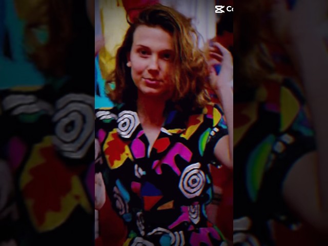 Vídeo relacionado con Stranger Things MAX More to Life Than Stupid - Camiseta para Hombre, Azul Marino, Small