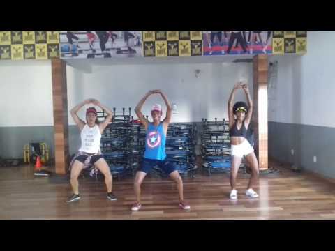 Tati Zaqui part. MC Gustta - Bunda Maluca (KondZilla) -( COREOGRAFIA NOSSA)