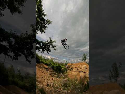 Greno gaps Raw! 🔈🔉🔊 #mtb #bike #grenoside #greno #woods #bikelife