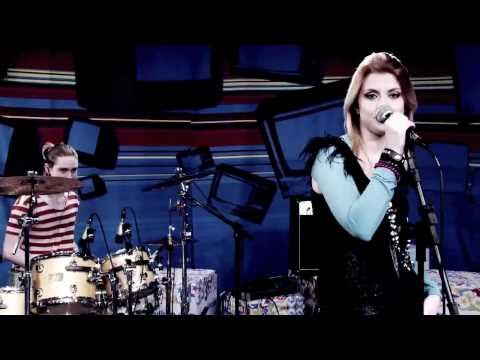 LunaBlu em "Dry Martini" no Estúdio Showlivre 2011