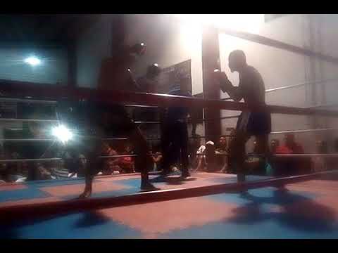 Betinho capoeira x Neto Muaythai(2)