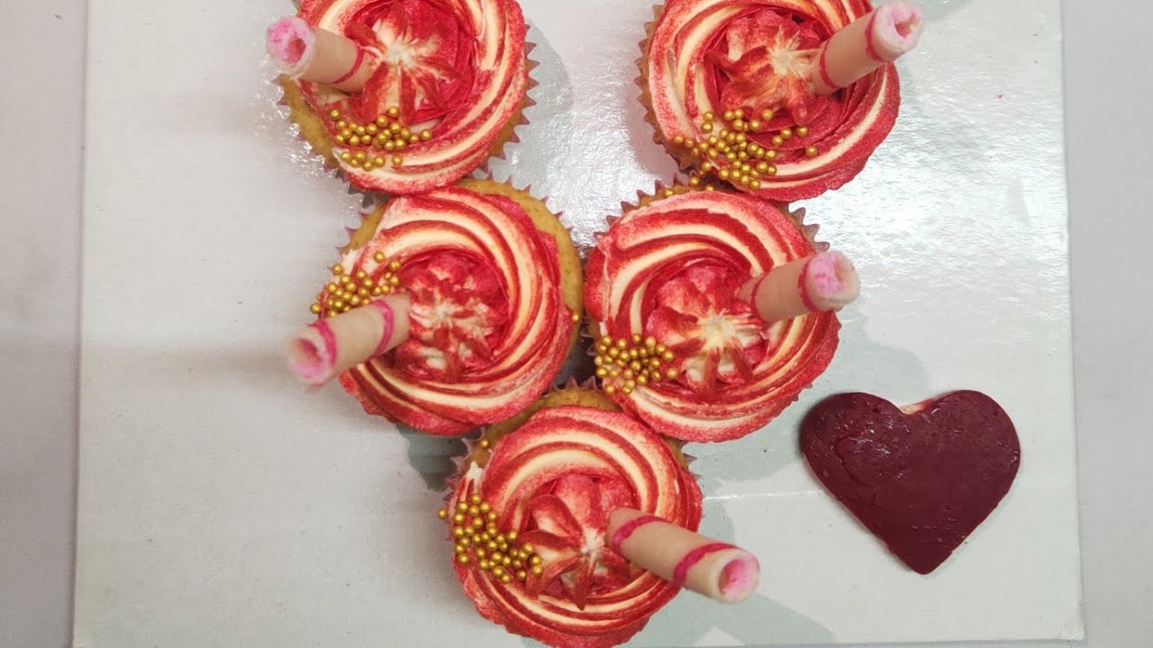 Monogram cupcake #monogram #baking #karaikudi #karaikudihomebaker #shorts #ytshorts #cupcake #fresh