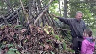 preview picture of video 'Firs Eco Club visits Dog leg Wood nr Ruthin'