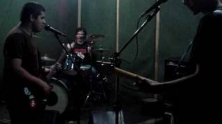 Doghouse - I&#39;m the one (Descendents Cover)