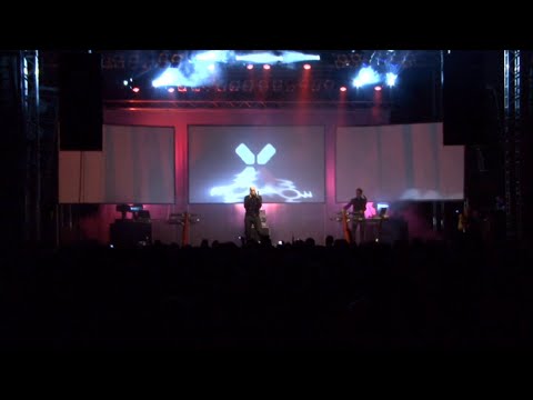 X Marks The Pedwalk / Desolation / Live 2010 WGT Leipzig / Lavantgarde242