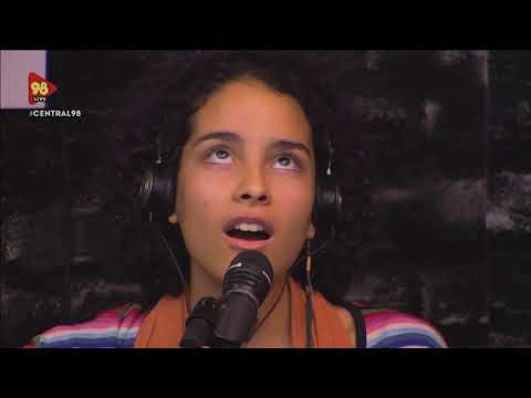 CENTRAL 98 | Laura Catarina canta: "Contra o Tempo"