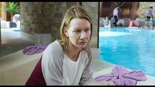 Video trailer för Toni Erdmann new clip from Cannes: Winfried and Ines talk