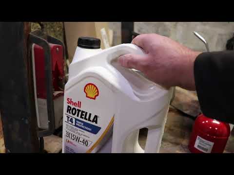 TCM FG25N2S Forklift Nissan H20 Oil Change and Fuel Filter Inspection